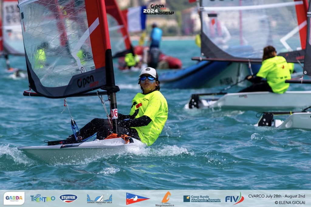 Racing dinghy technique